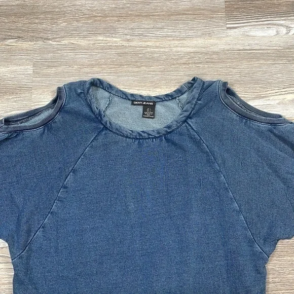 DKNY Jeans Denim Top,‎ Long Sleeve, Open Shoulders, Size Large - Picture 3 of 7